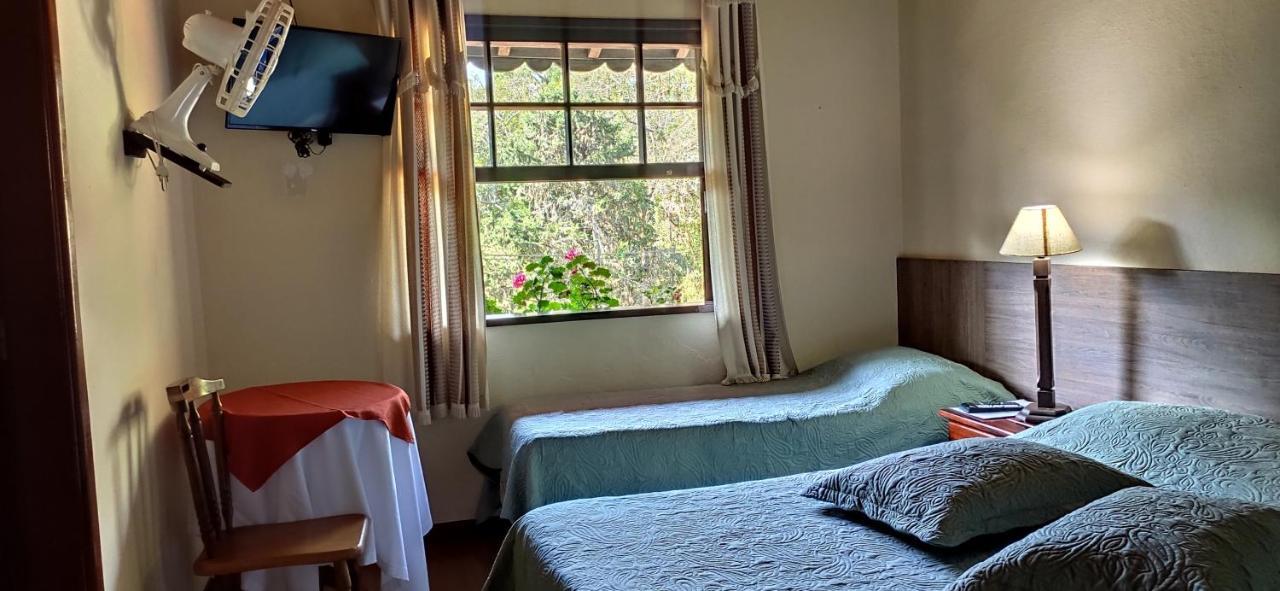 Pousada Taverna Do Golf Teresopolis Ngoại thất bức ảnh
